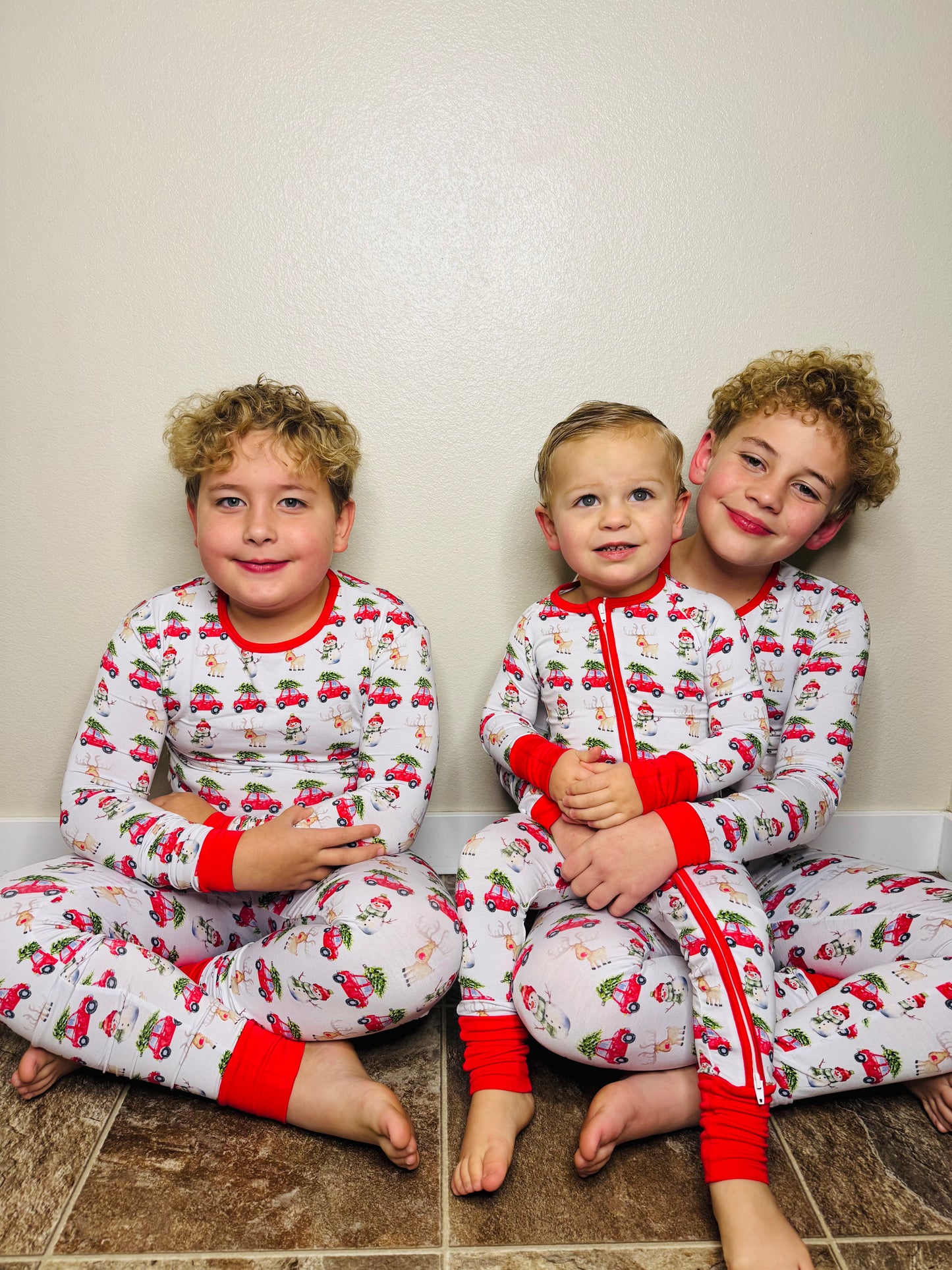 Merry Little Roadster – 2-Piece Kids Pajama Set